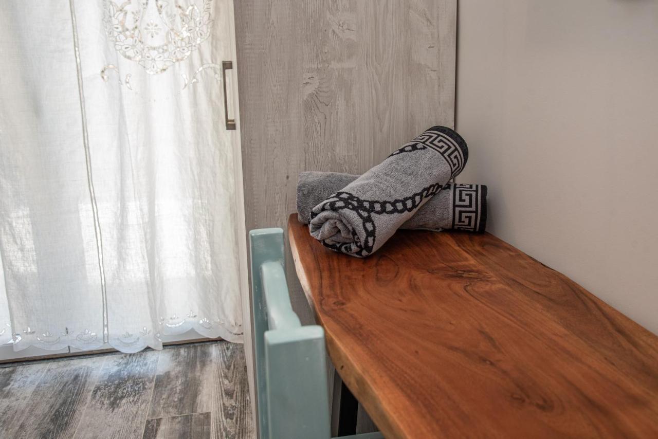 Nausika Rustic Cottage 帕莱欧卡斯提撒 外观 照片